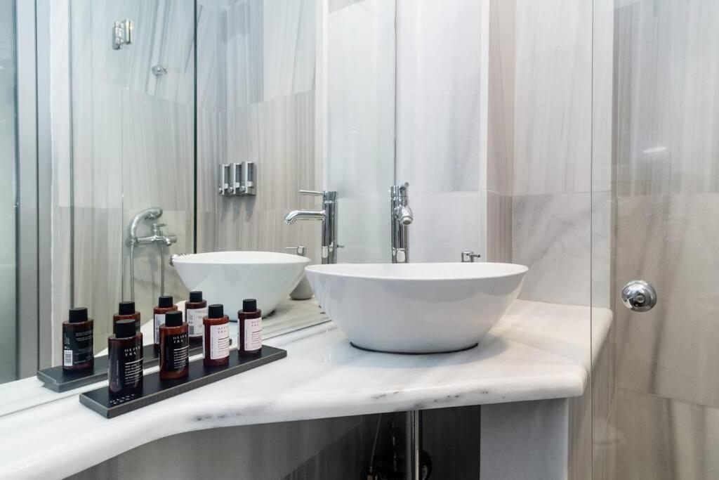 Apartment Psyris Marble Loft ! Athen